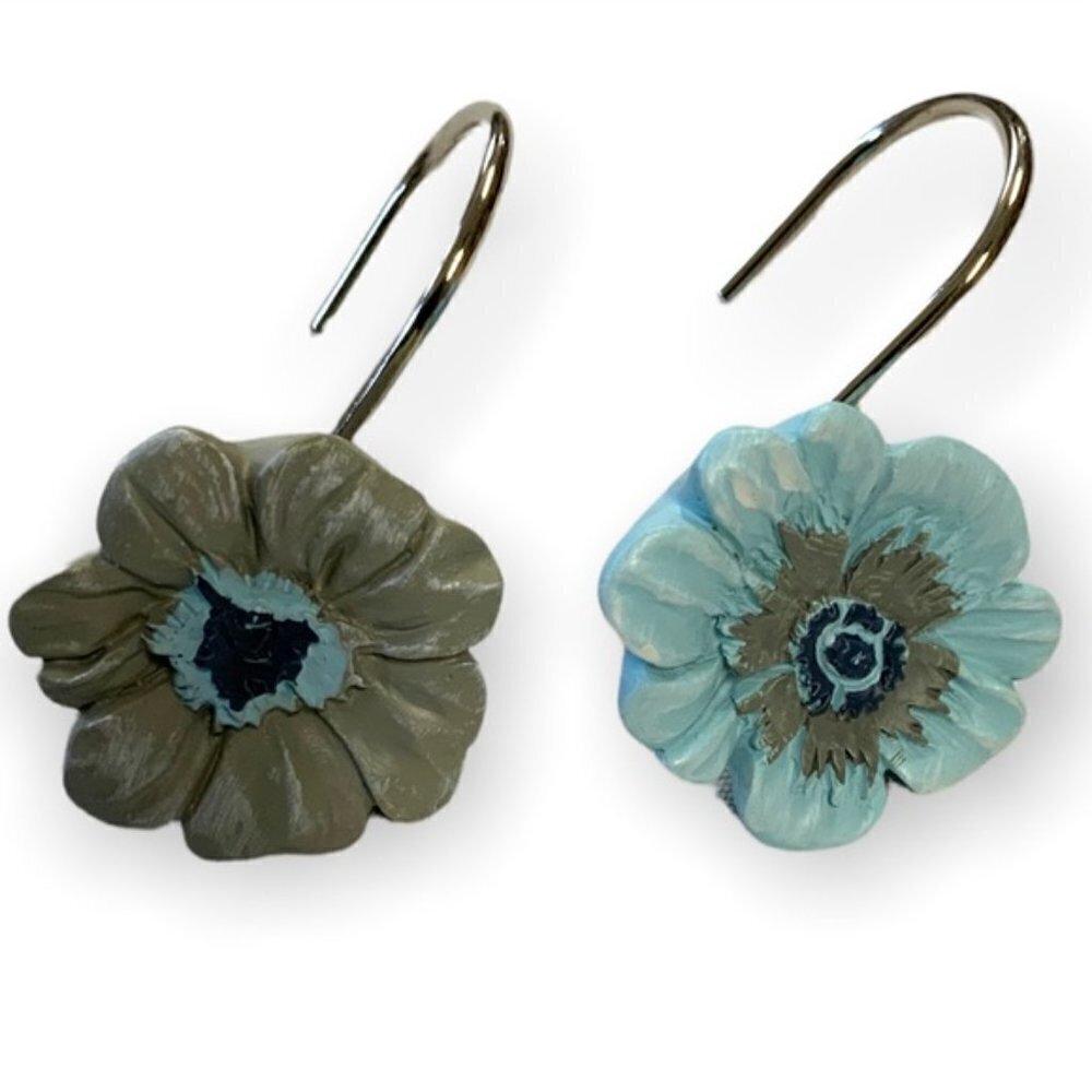 Today’s Living Shower Hooks Resin Sun Splash Collection Blue Clay-Grey Set of 12 - Picture 7 of 14